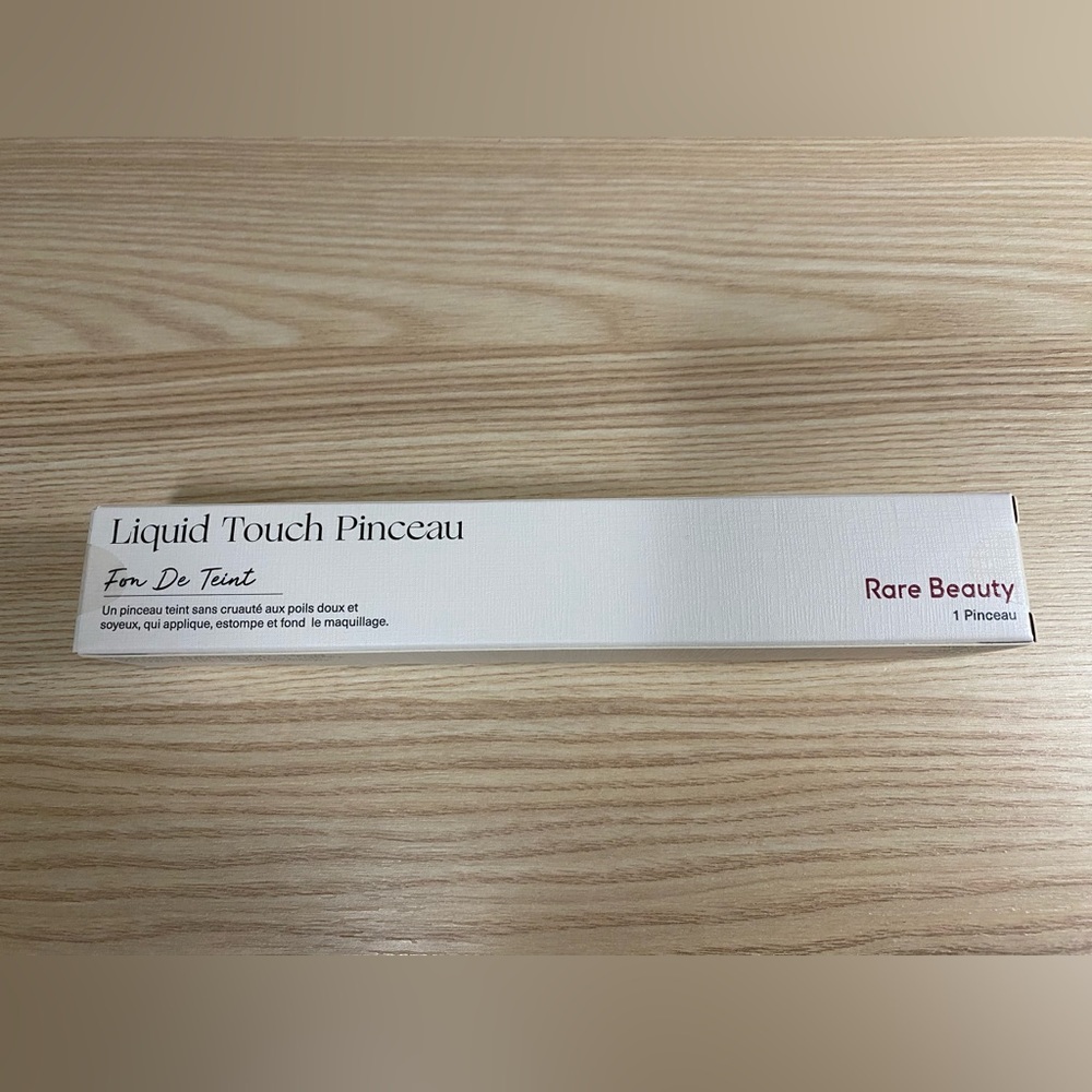 Rare Beauty Liquid Touch Foundation Brush-⭐️NEW⭐️